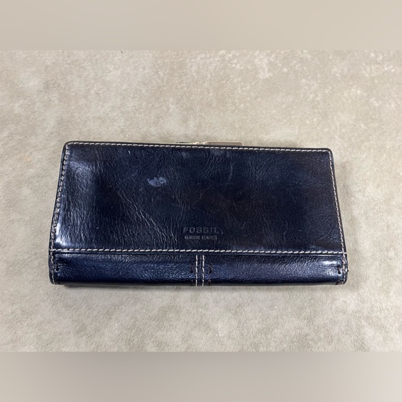 Fossil Black leather Wallet - Picture 2 of 9